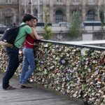 Romance on the bridge